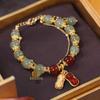 Braceletes – Pulseiras entrelaçadas