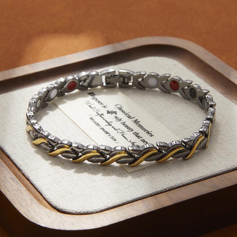 Adjustable Magnetic Rhinestone Bracelet: Trendy, Colorful, Detachable Fashion Accessory.