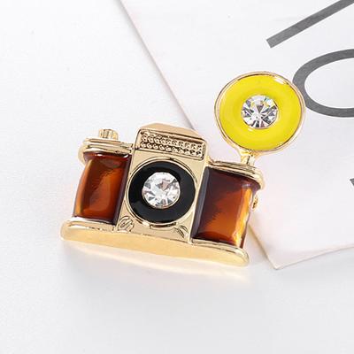 Retro Brown Enamel Camera Shape Clothes Bag Brooch Pin Jewelry Accessories Gift