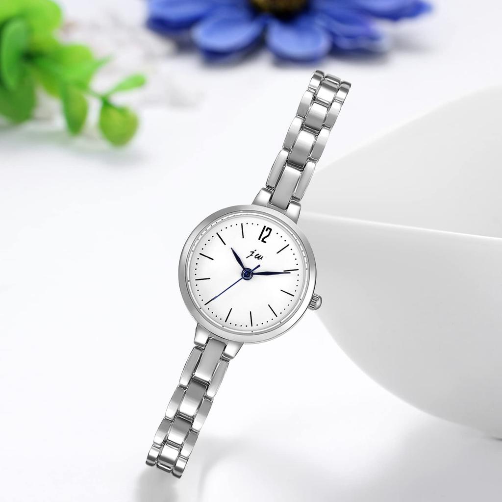 Watch with Analog Alloy Stylish Perfect Gift for Day Women's Bracelet, Display, Popular, Simple, Strap, Silver, Birthdays, Anniversaries, Christmas,