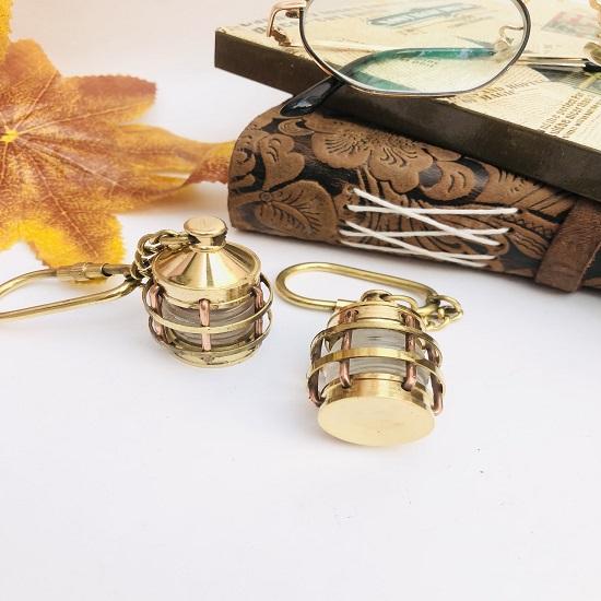 

Винтажный латунный брелок-фонарь, брелок для ключей-лампы, морской латунный брелок, подарок на Рождество, подарок для мужчины, подарок на день рождения, лот из 12 штук