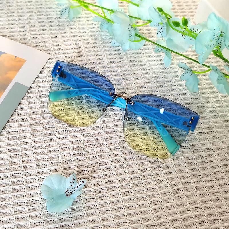Women's High-End Rimless Butterfly UV Protection Sunglasses - Street Style