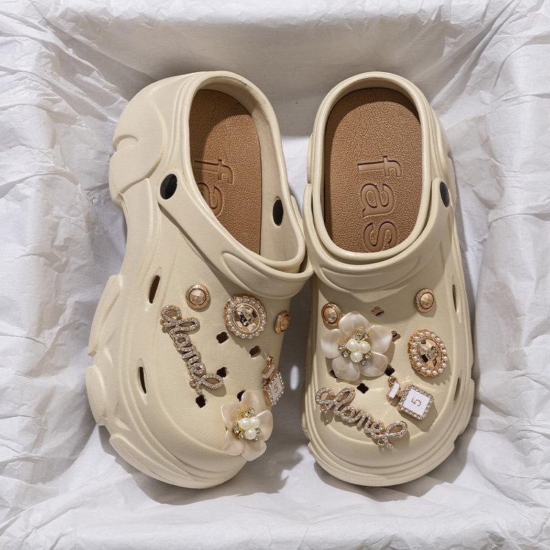 Hole shoes women's summer cartoon cute thick-soled beach outdoor non-slip baotou beach cool slippers