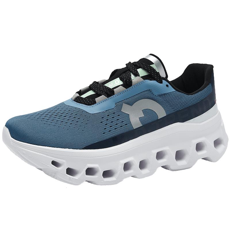 Thick Soled Raised Round Head Canvas Sports and Leisure Shoes with Versatile Design, Anti Slip and Breathable Board Shoes