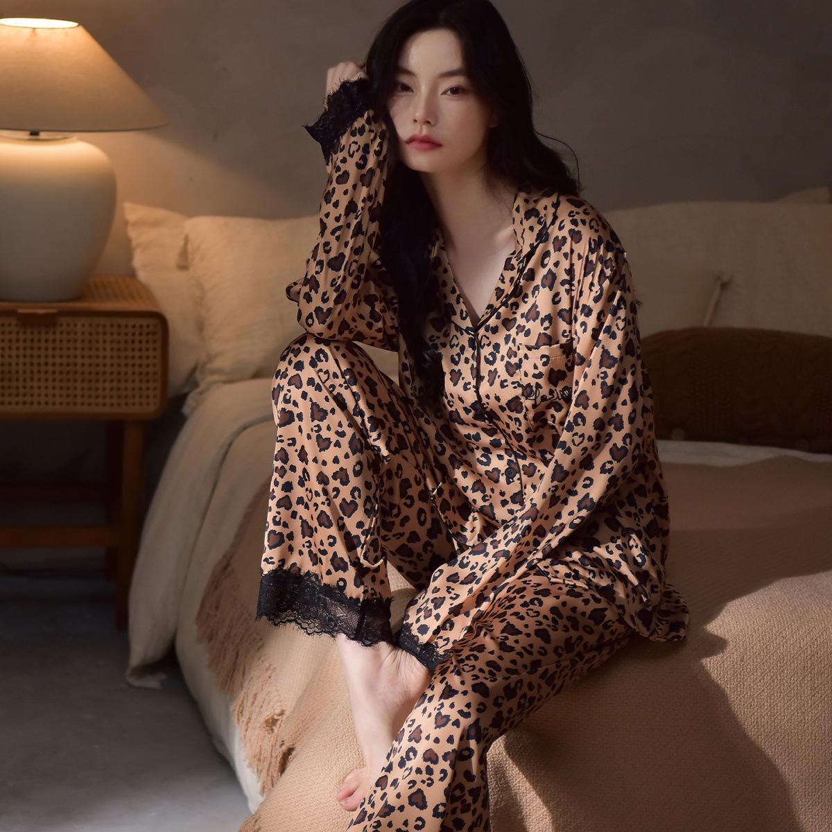 Women s Ice Silk Long Sleeve Leopard Pajama Set - Fashionable Home & Outdoor Wear Medium