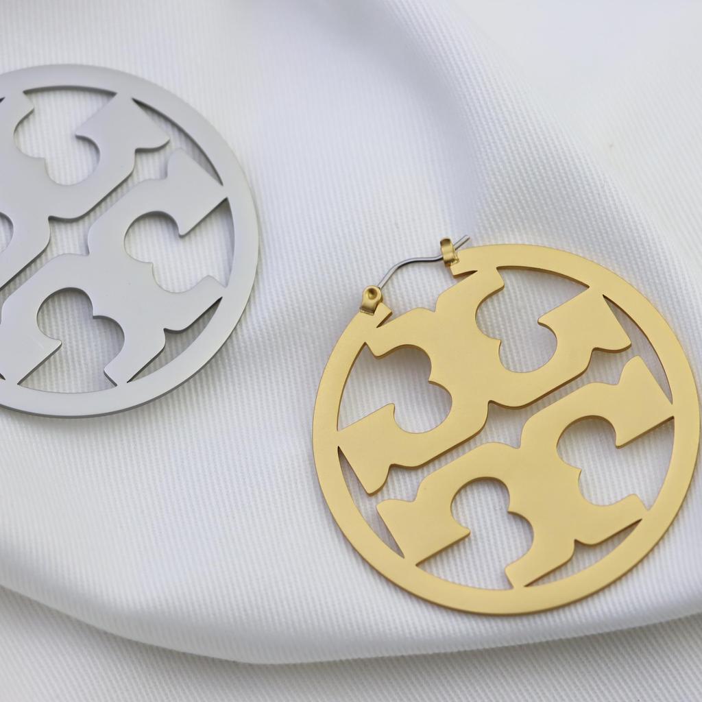 European & American Style Frosted Gold Retro Earrings: Luxurious Round Brass with Logo Design