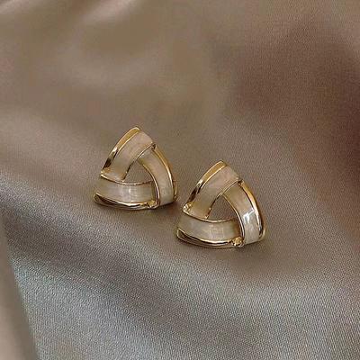 High Sense Triangle Geometry Drip Oil Fashion Elegant Earrings Female Retro Atmosphere Commute Wild Simple Short Earrings
