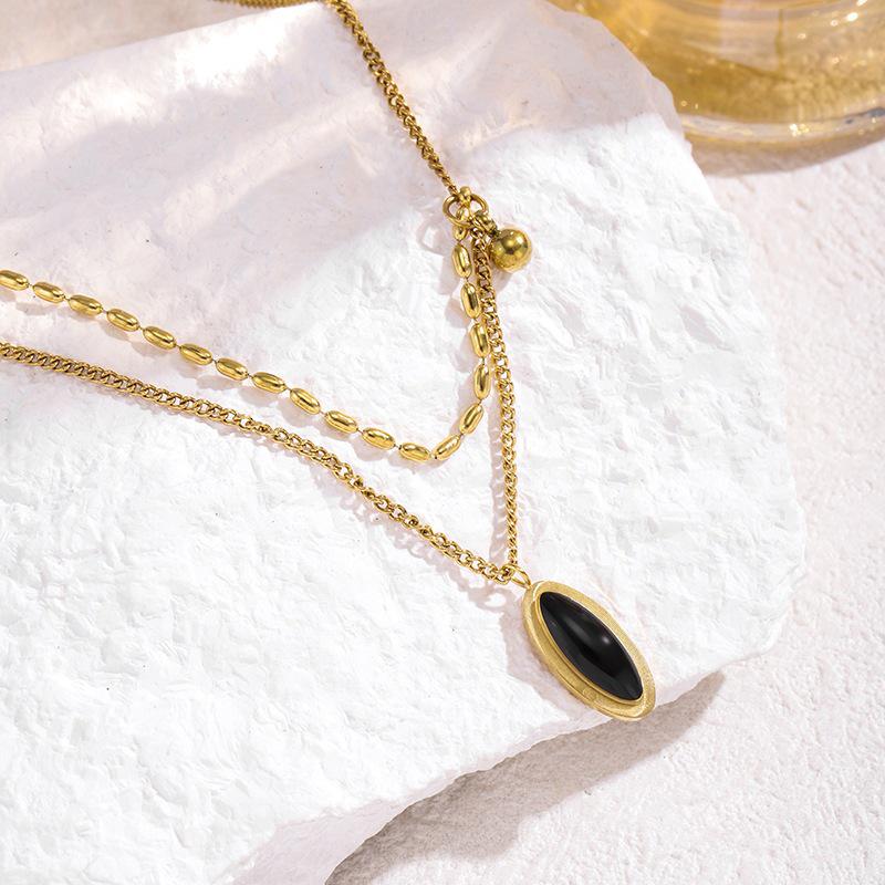 18K Gold-Plated Oval Black Clavicle Chain Necklace - European/American Retro Jewelry