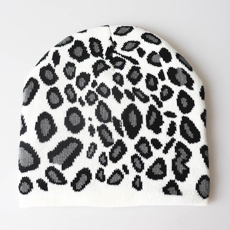 Autumn and winter unisex leopard print animal jacquard knitted hat, super elastic woolen hat, warm pullover hat, cold weather hat