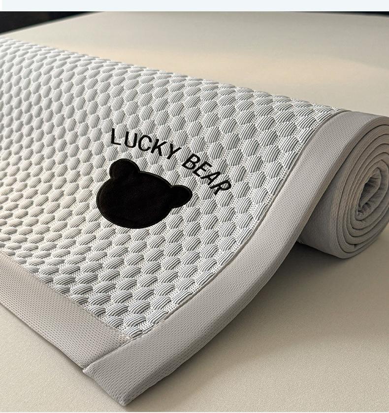 Cooling Mattress Summer Ice Silk Air-Conditioned Soft Mat Washable Foldable Embroidered Single Bed Mattress For Ultimate Comfort