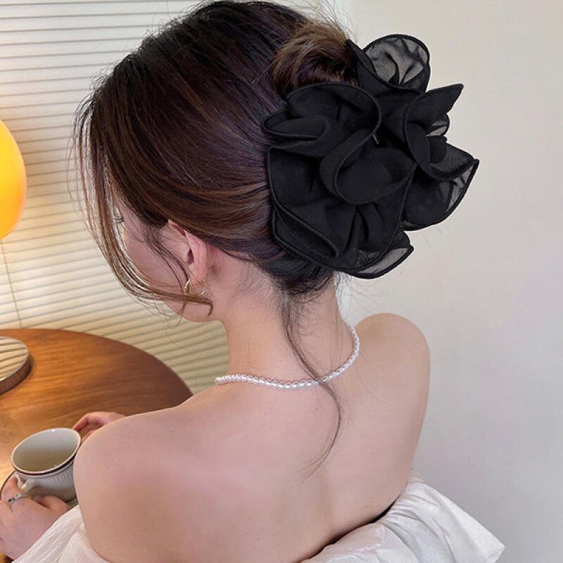 

Cashew Chiffon Hairpin green