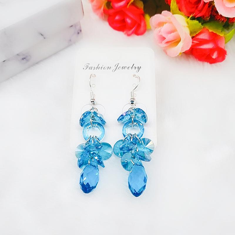 Корейская версия популярных серег с яркими кристаллами и темпераментом синий