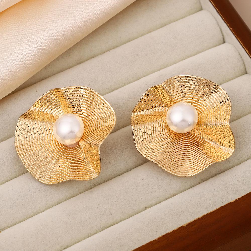 Gold-Tone Geometric Twist Earrings: Fashionable and Versatile Multi-Layer Braided Earrings for Women.