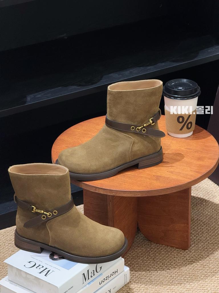 Leather Frosted Retro Sleeve Chelsea Boots Women's 2025 Autumn and Winter New Belt Buckle British Style Fashion Versatile Short Boots