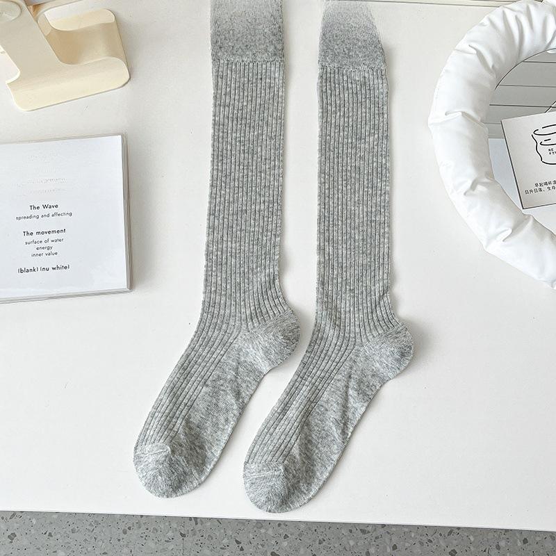 

Женские летние тонкие гольфы до колена с вертикальной полоской 1 pair серый