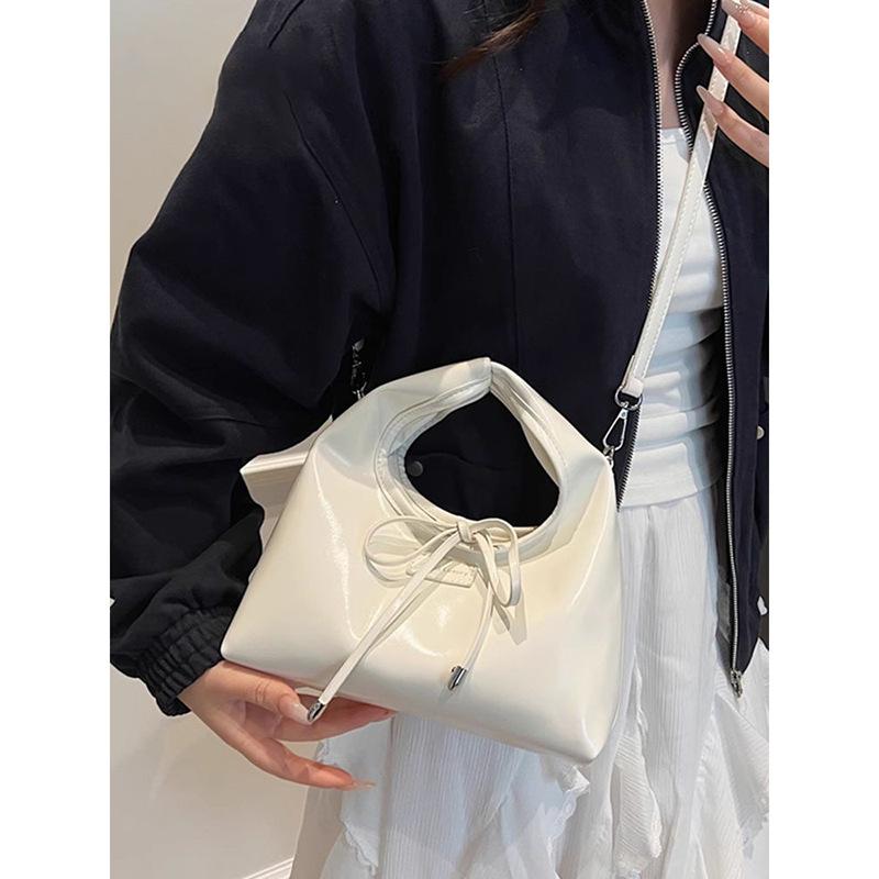 Niche Bag Women's 2025 Spring and Summer Fashion Messenger Bag, High-end Sense of Foreign Style Casual Portable Dumpling Bag
