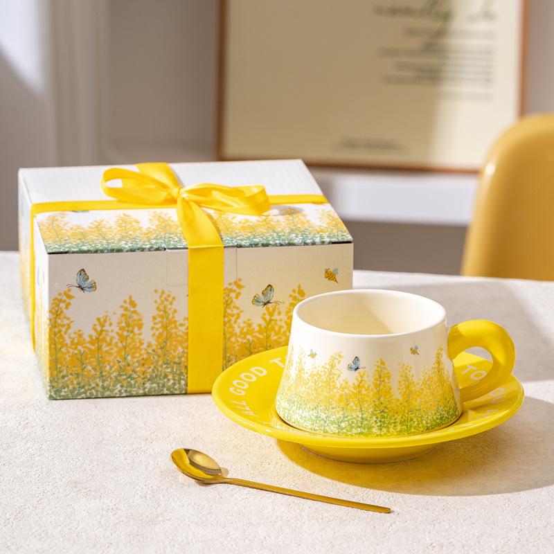 

Retro original design yellow rapeseed flower ceramic coffee cup and saucer gift box set high-end exquisite souvenir gift 260ml