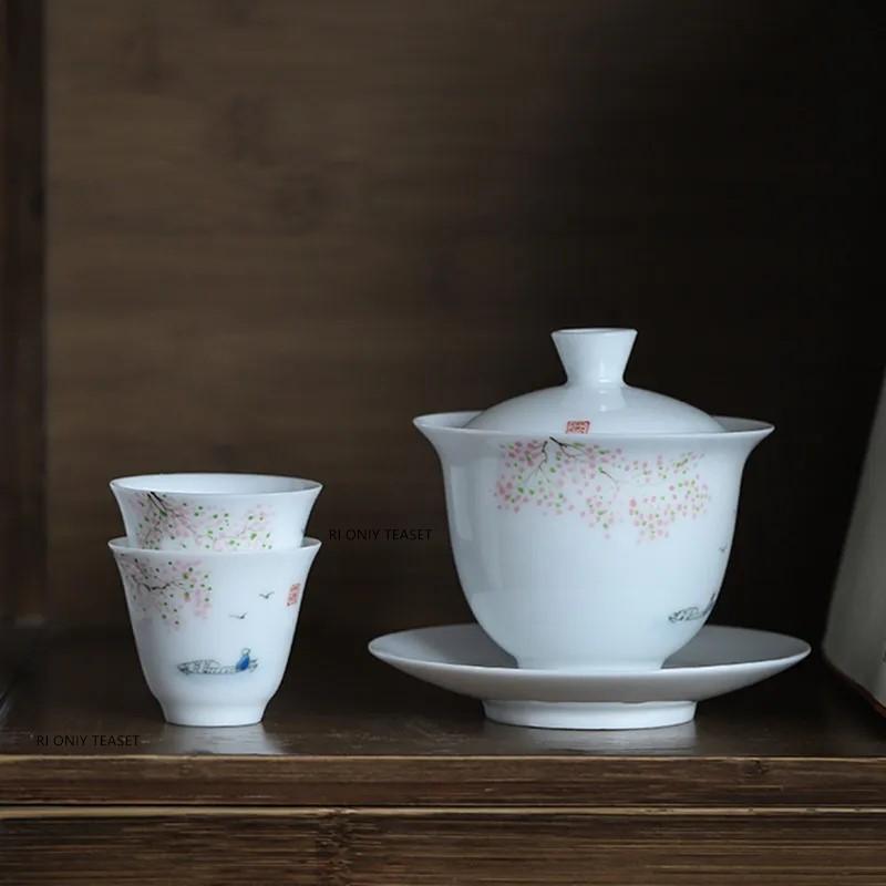 Tazza da tè in ceramica fatta a mano cinese Tazza da tè con motivo floreale dipinto a mano Tazza da tè in porcellana bianca Tazza da maestro Set da tè per la casa