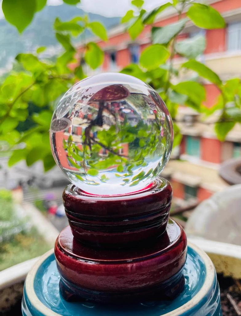 Transparent K9 Crystal Glass Ball Ornament - Ideal Gift for Leader or Elder, Perfect for Living Room or Office Decor