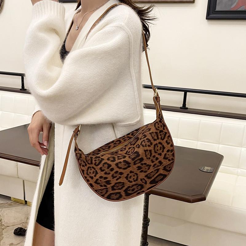 Fashionable Pu Material Women's Tote Bag With Simple And Casual Design For Daily Wear