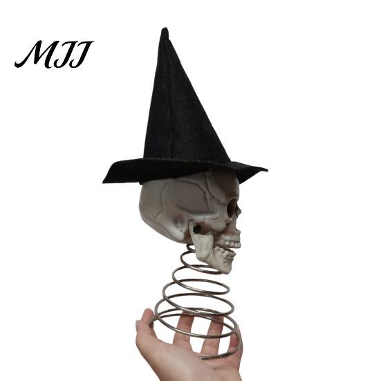 Dark Aesthetic Tree Topper Halloween Witch Hat Skull Topper, Gothic Skeleton Figurine for Black Pointed Party Decor, Spooky Festive Home Ornament,