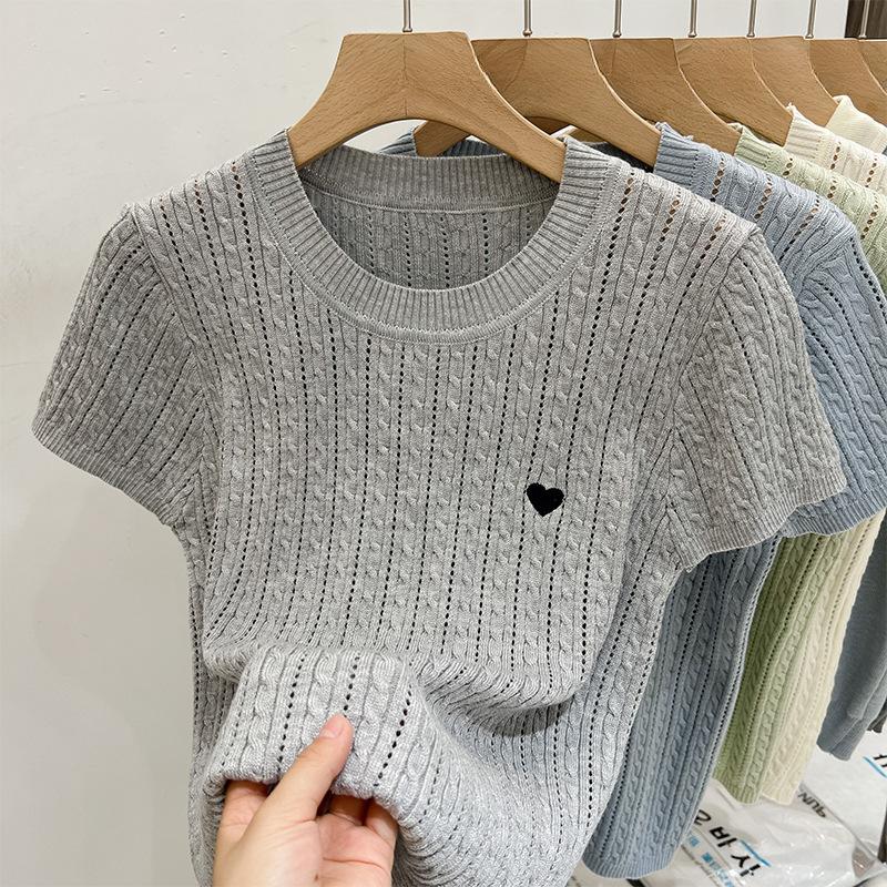 

Crew neck heart embroidered hollow knitted sweater women s, spring and summer new design short-sleeved T-shirt half-sleeved top One size fits all сірий колір