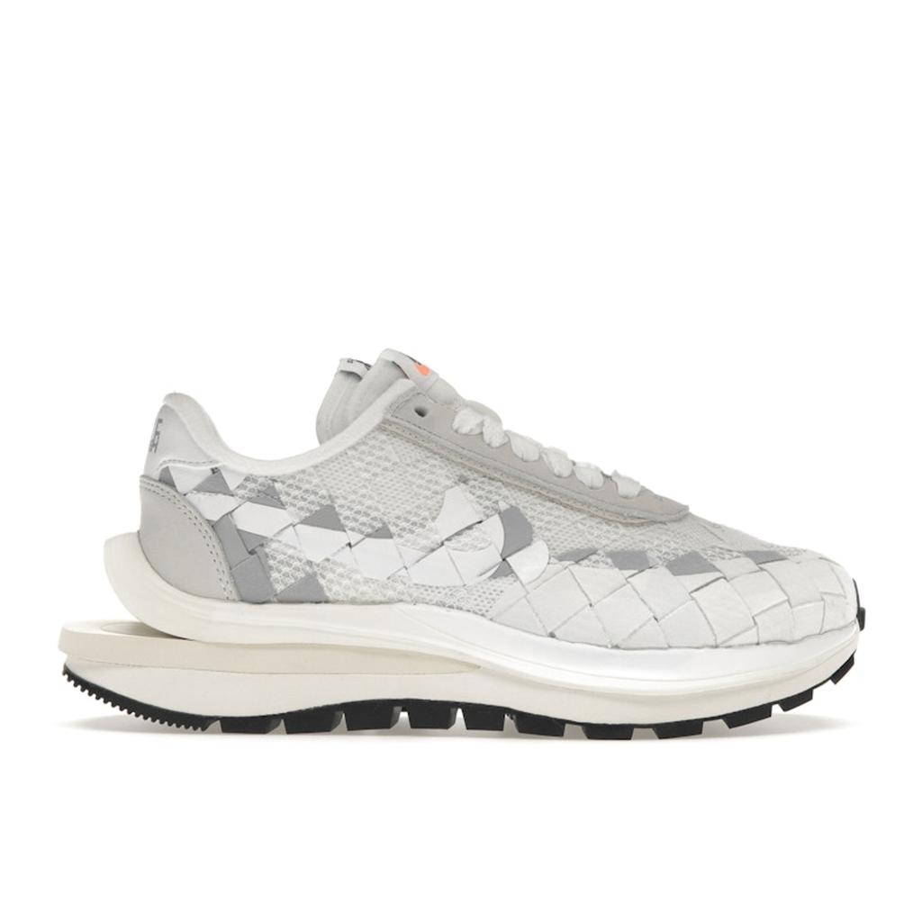 Nike Jean Paul Gaultier X Sacai X VaporWaffle Woven White Unisex Sneakers Sail DR5209-100