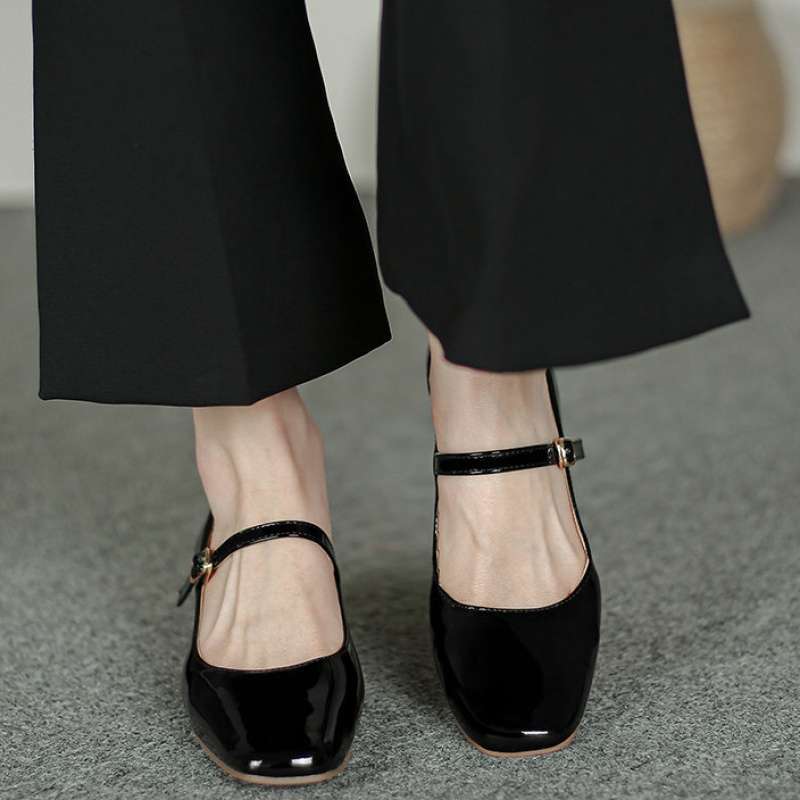 Patent Leather Thick Heel Single Shoes Women's Shallow Mouth Women's Shoes 2025 Summer New Versatile Word with Late Evening Wind Mary Jane Women's Sho