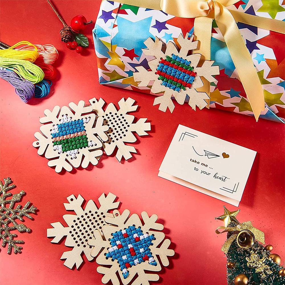 Cross Stitch Hanging Pendant Christmas DIY Needlework Art Pendant Kit Wooden Ornaments Making Kit for Home Xmas Tree Decor