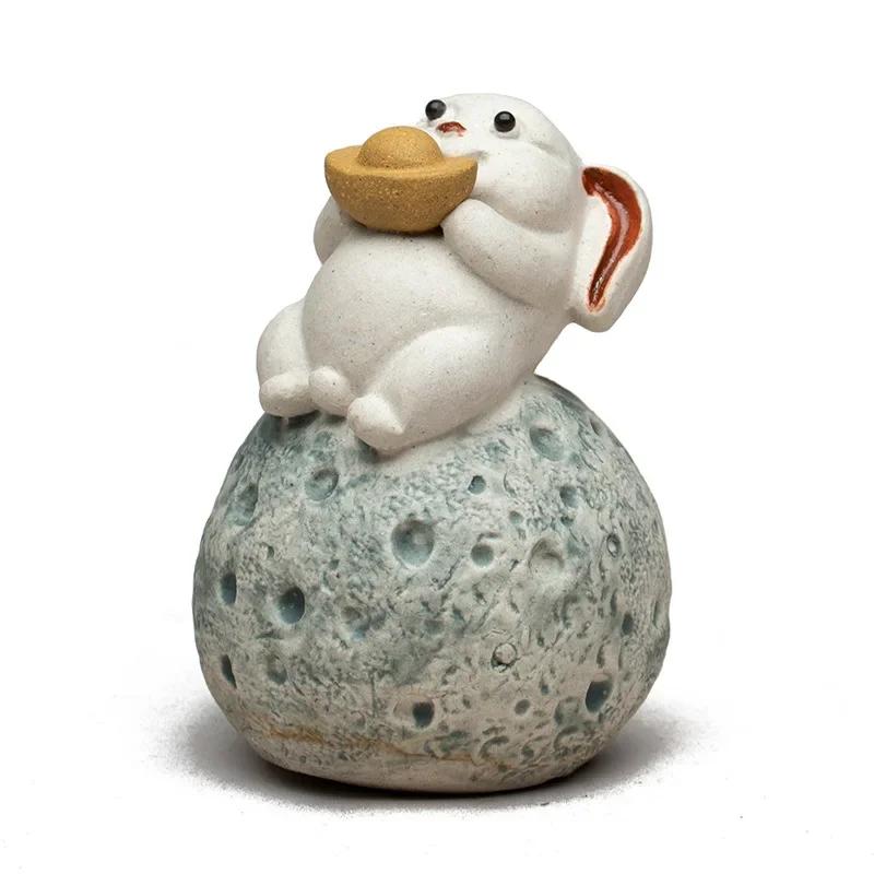 Chinese Yixing Handmade Sculpture Purple Clay Tea Pet Moon Rabbit Model Ornaments Tea Figurine Crafts Zisha Tea Set Decoration