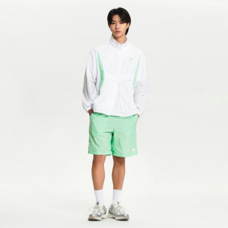 New Balance Shorts Kqj Nbnve22413 84 Public Runners Part 4.5 Woven Shorts