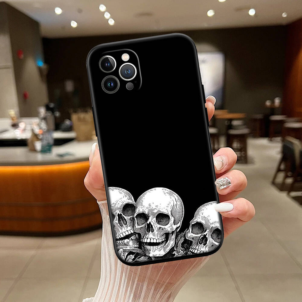 Skeleton Skull New Phone Case for iPhone 6 6s 7 8 11 12 13 14 15 16 17 16E XS Pro Max XR X SE Air
