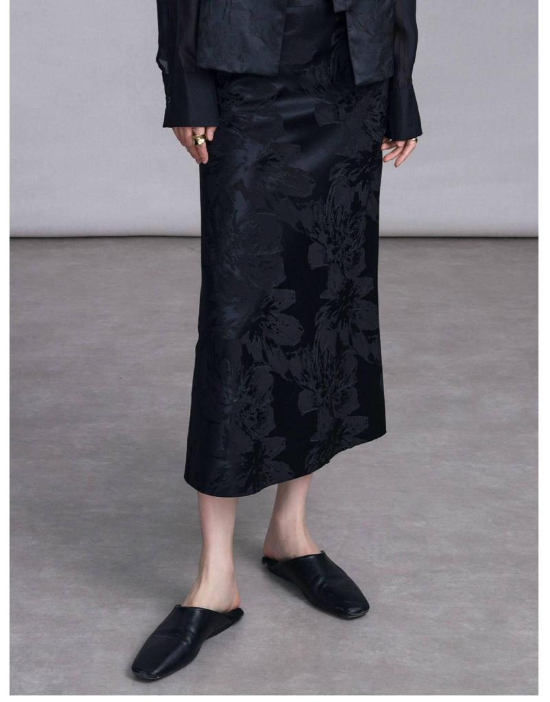 Women's Mid-Length Jacquard Silk Skirt - New Chinese Style for Autumn/Winter