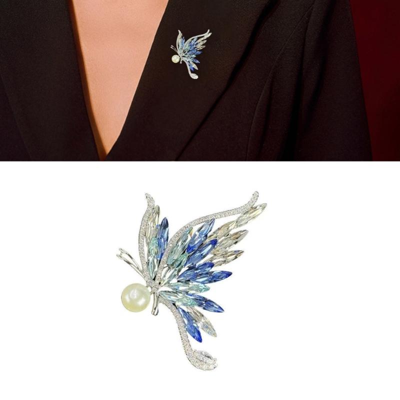 Fashionable Crystal Butterfly Pin with Gradient Colors Rhinestones Pearls Lapel Pin Accessory Breastpin for Social Event