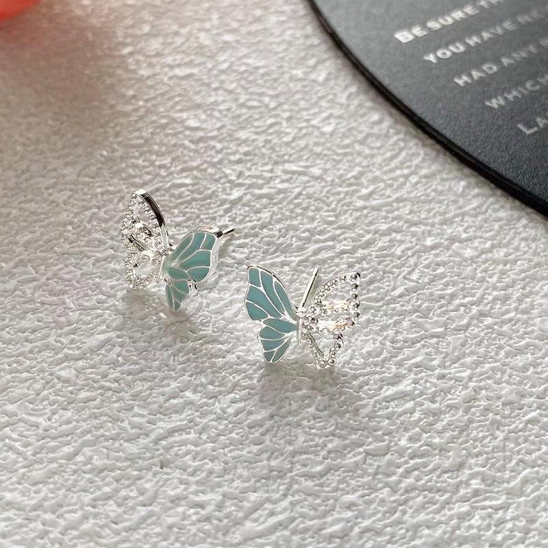 Elegant Rhinestone Butterfly Stud Earrings - Trendy and Versatile Design