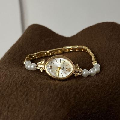 Small Dial Design Bracelet Watches Pearl Wristwatch Fashion Quartz Watch