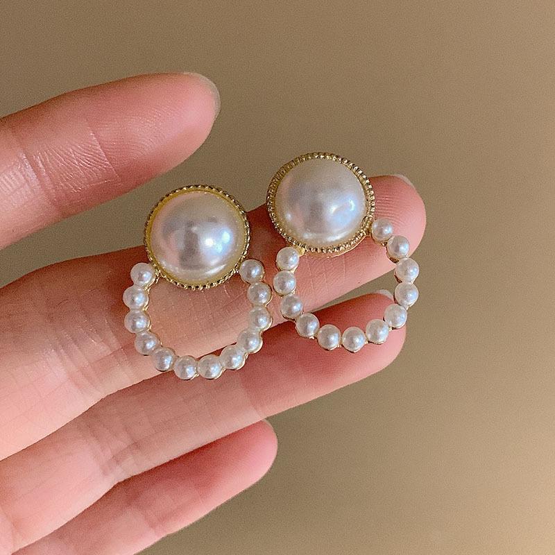 2025 Nye High-End Retro Perle Øreklips: Ørepinner uten hull for kvinner - Fransk nisjestil
