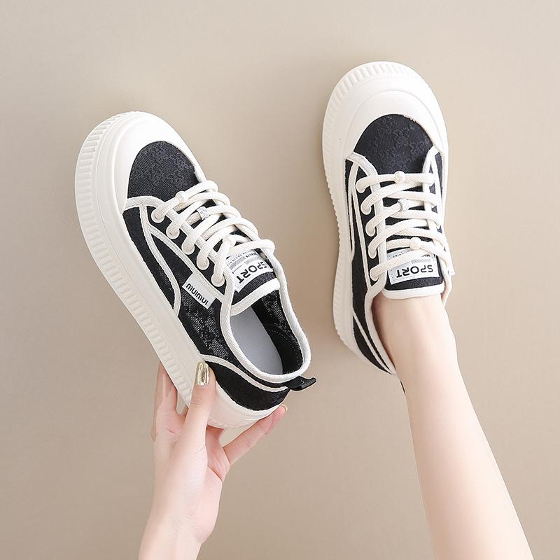 Little white shoes women's breathable mesh 2025 new popular summer thin biscuit shoes lace mesh shoes thick baseplate shoes