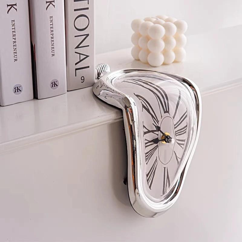 Surrealistic Melting Clock Silent Melting Wall Clock Salvadoran Dali Style Decorative Roman Digital Clock Retro Wall Clock