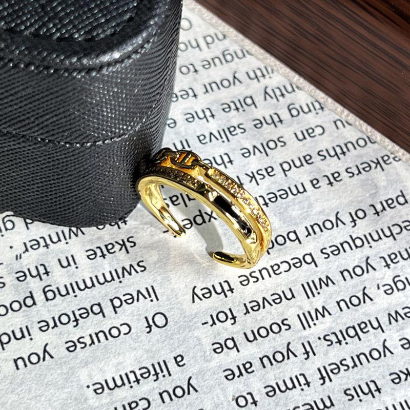 Temperament gentle wind pig nose double open ring gold charm stacked ring old flower enamel stacked wearing light luxury ring female tide