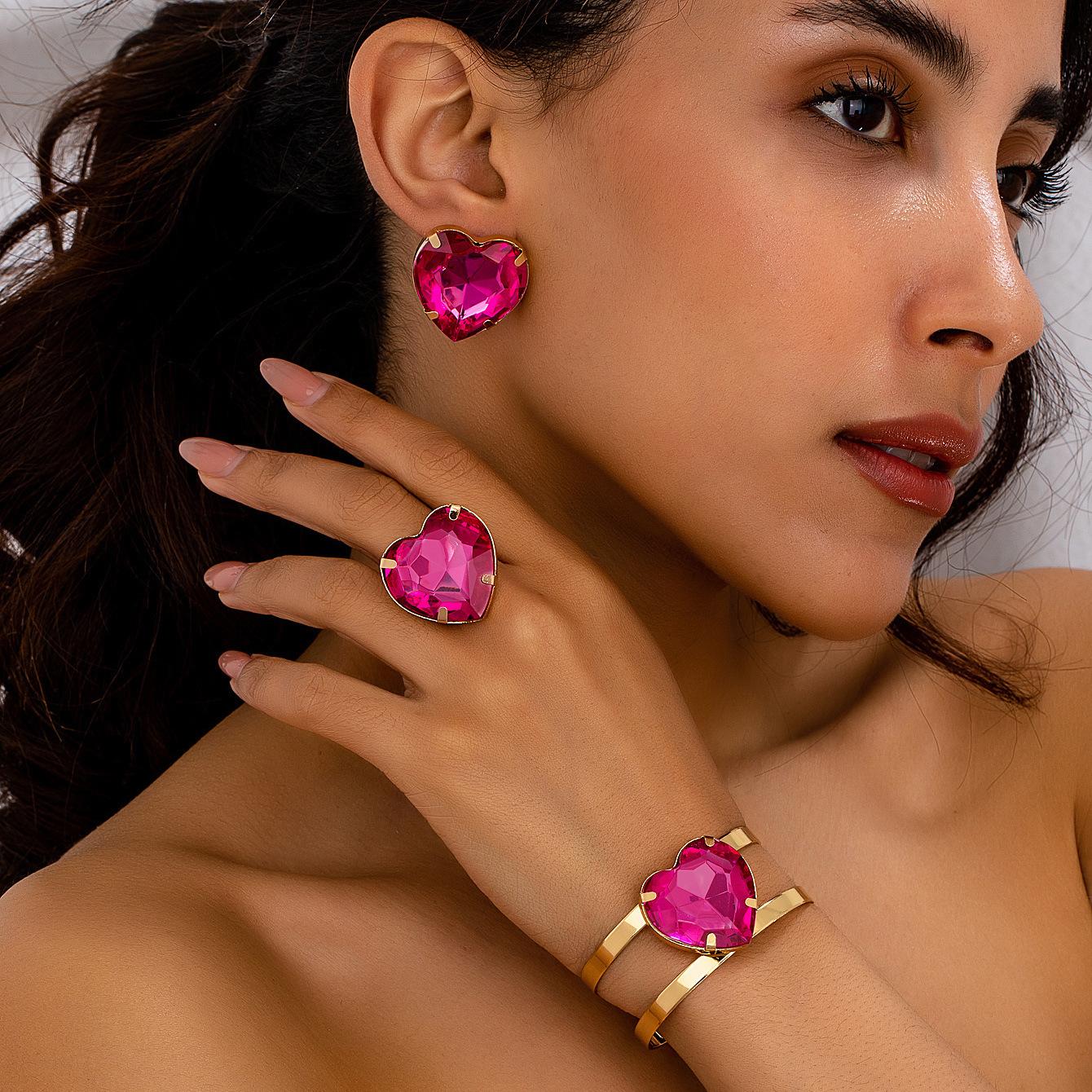 

Heart Earrings Open Ring Bracelet Earring Set рожевий