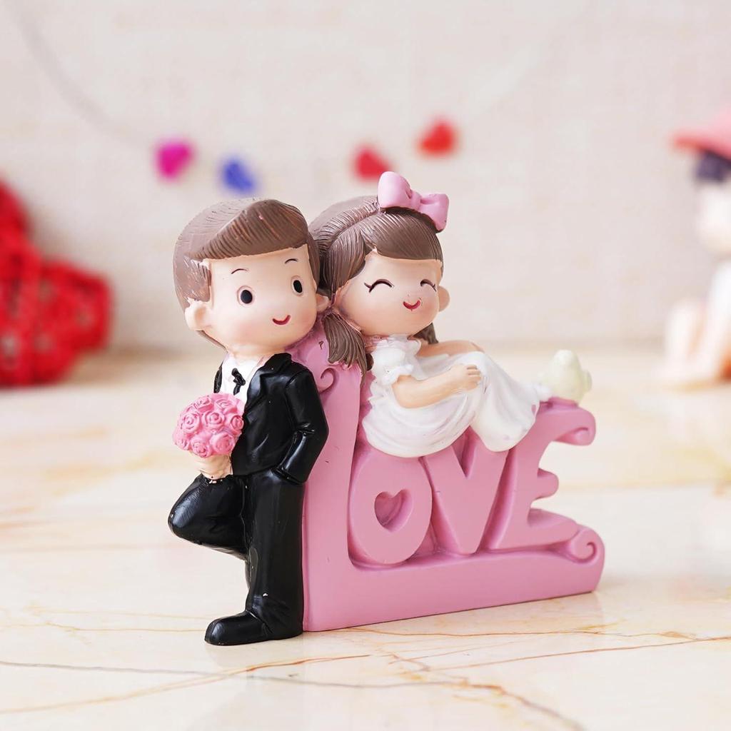 Cute Couple Love Decorative Showpiece - Valentine Gift for Girlfriend, Boyfriend, Husband, Wife, Him, Her