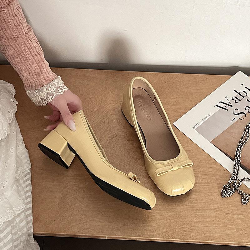 French Retro Ballet Single Shoes Women's Spring and Summer New Flat Mary Jane Shoes Versatile Skirt One Pedal Beanie Shoes