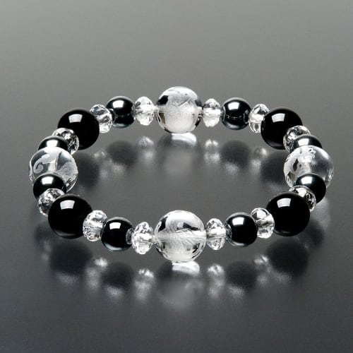 Buddhist Altar Shop Takita Shoten Special Selection Four Gods Bracelet with 10mm Black Onyx, 8mm Hematite, and Genuine Crystal Star Shape. Also suitab