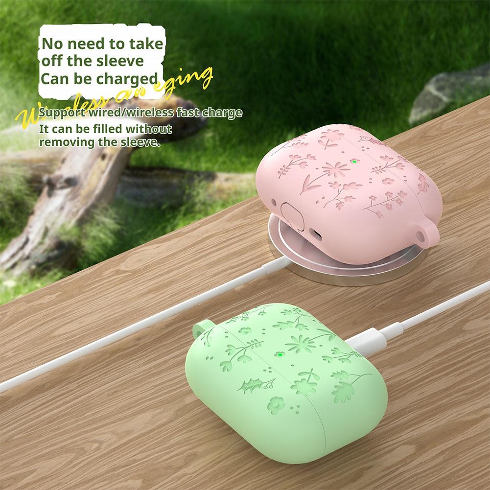 For Airpods Pro 3 Case with Cleaner Kit, Floral Engraved Shockproof Full Protective Case Cover with Keychain for Airpods Pro 3rd