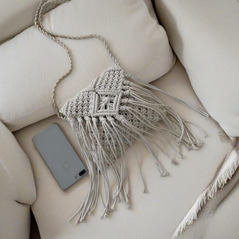 Hot Sale Tassel Cotton Thread Straw Bag Handwoven Bag Wool Small Square Bag Shoulder Crossbody Bag