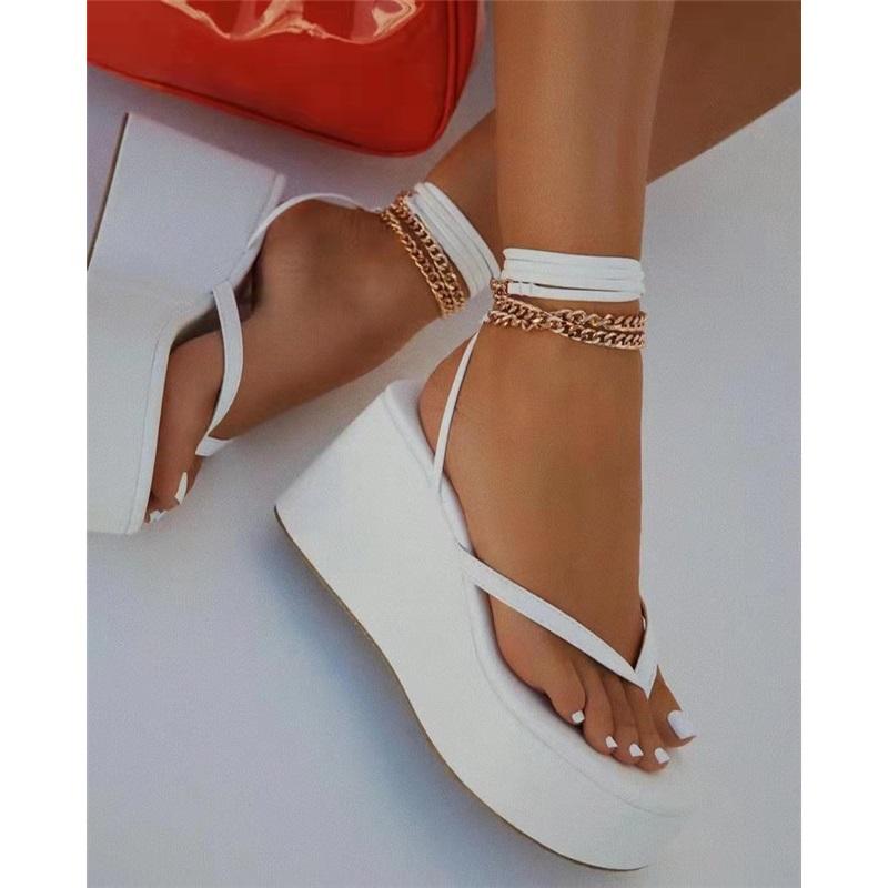 Женские повседневные сандалии с ремешками на толстой подошве 40 белый 1995₽