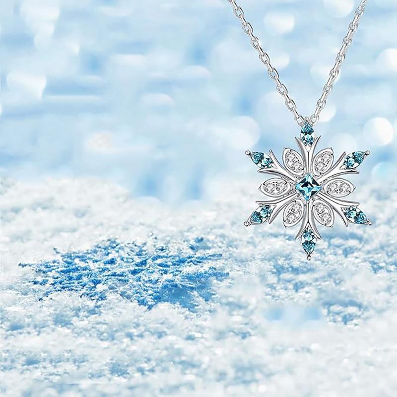 Snowflake Design Necklace, Zircon-Inlaid Exquisite Pendant For Women, Christmas Ornaments