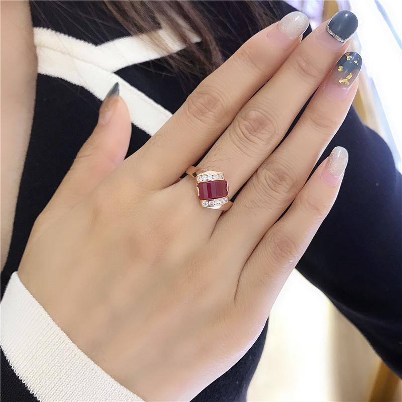 Russian Purple Gold Inlaid Redstone Simple Sweet Fashion Light Luxury Advanced Rose Gold Plated Adjustment Ring