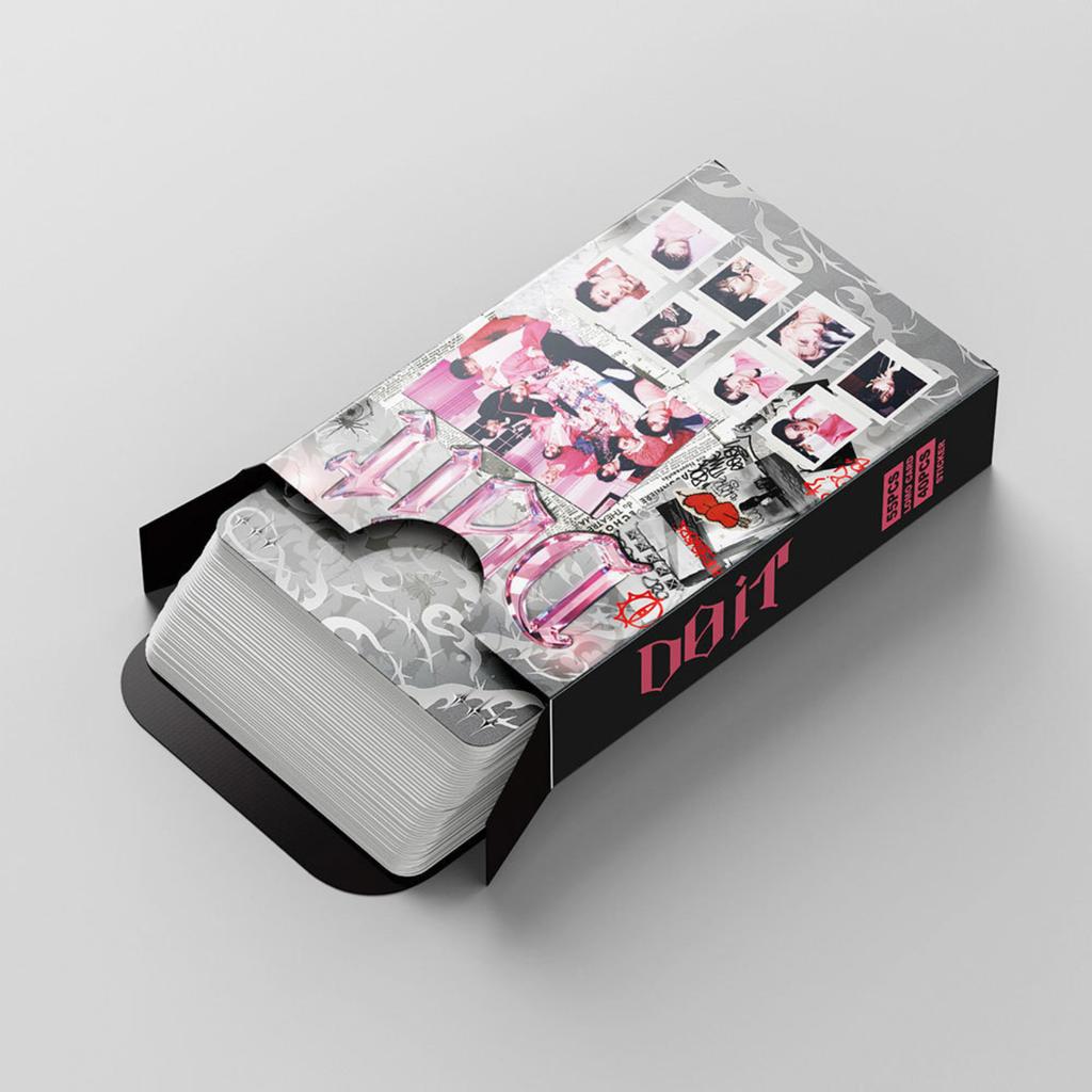 55 Karten 40 Sticker Kleine Fotokarten mit Stars, Merchandise und LOMO Sammelkarten.